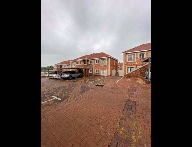 2 BEDROOM APARTMENT FOR SALE IN VORNA VALLEY